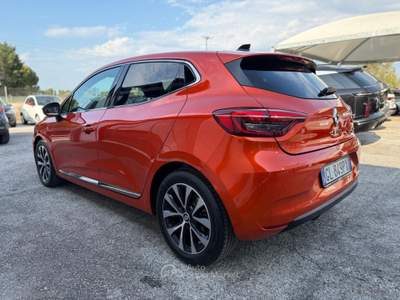 Renault Clio Clio Full Hybrid E-Tech 145 CV Evolution Arancione usata Mesagne
