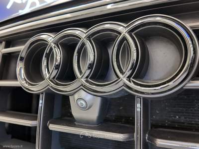 Audi Q8 Q8 50 TDI 286 CV quattro tiptronic S LINE TETTO APRIBILE Grigio usata Cerignola