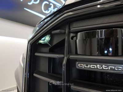 Audi Q8 Q8 50 TDI 286 CV quattro tiptronic S LINE TETTO APRIBILE Grigio usata Cerignola