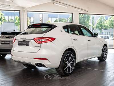 Maserati Levante Levante 3.0 V6 430cv auto Bianco usata Sesto San Giovanni