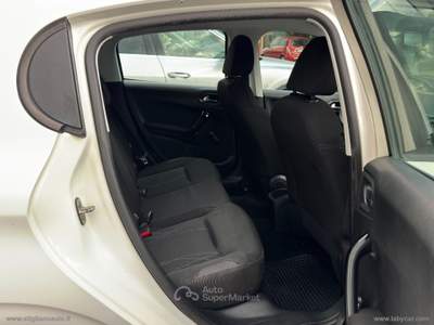 Peugeot 208 208 1.4 HDi 68 CV 5p. Business Bianco usata Bernalda