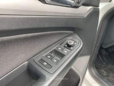 Volkswagen Golf 2.0 TDI 1st Edition Life Bianco usata Rivignano Teor