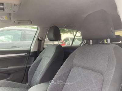 Volkswagen Golf 2.0 TDI 1st Edition Life Bianco usata Rivignano Teor