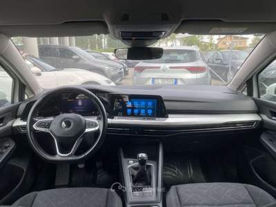 Volkswagen Golf 2.0 TDI 1st Edition Life Bianco usata Rivignano Teor
