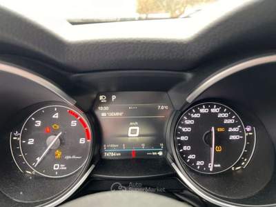 Alfa Romeo Stelvio 2.2 Turbodiesel 160 CV AT8 RWD Sport-Tech Rosso usata Rivignano Teor
