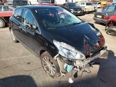 Peugeot 208 5 porte Allure Nero usata Ferrara