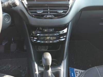 Peugeot 208 5 porte Allure Nero usata Ferrara