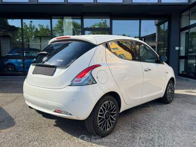 Lancia Ypsilon 1.0 FireFly GOLD *HYBRID* OTTIME CONDIZIONI! Bianco usata Torino