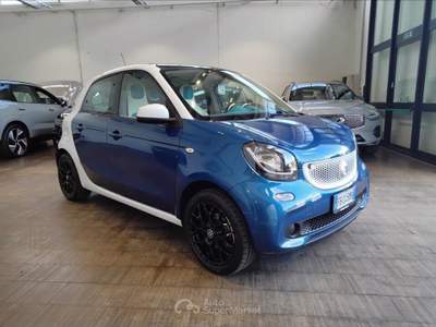 Smart ForFour 1.0 Passion Bianco usata Lucca