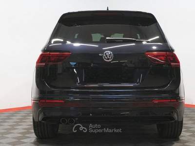 Volkswagen Tiguan 2020 Volkswagen Tiguan R-Line 4Motion ACC LED Panorama 360°CAM Nero usata Pancalieri