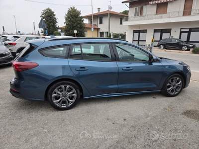 Ford Focus SW 1.0 ST-LINE EDITION 125 cv HYBRID IV usata Santarcangelo di Romagna