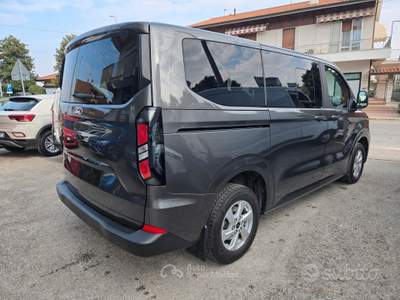 Ford Transit/Tourneo/Bus TOURNEO CUSTOM TREND SEMI NUOVO 2.0 136 cv PC usata Santarcangelo di Romagna