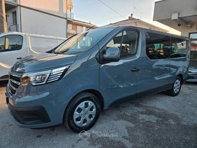 Renault Trafic PASSENGER BLUE dCi 150CV PL-TN EQUI usata Santarcangelo di Romagna