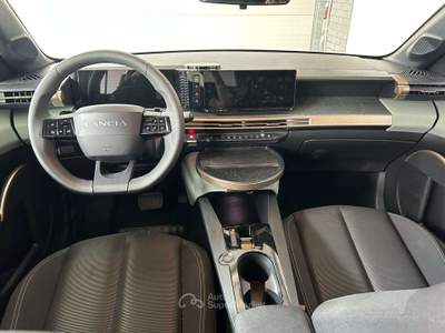Lancia Ypsilon Ypsilon IV 2024 1.2 mhev 110cv e-dct PROMO CON FINANZIAMENTO Bianco usata Oleggio