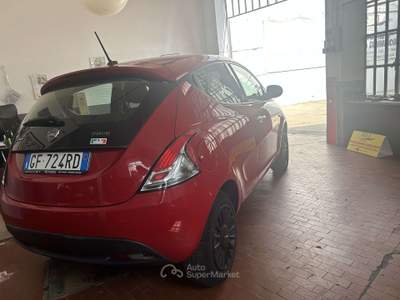 Lancia Ypsilon 1.0 firefly hybrid Silver s&s 70cv usata Moncalieri