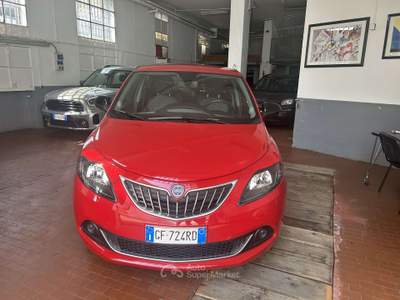 Lancia Ypsilon 1.0 firefly hybrid Silver s&s 70cv usata Moncalieri