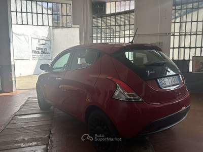 Lancia Ypsilon 1.0 firefly hybrid Silver s&s 70cv usata Moncalieri