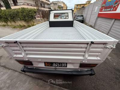 Volkswagen Transporter T3 1.6 CASSONATO - 1984 Bianco usata Giugliano in Campania