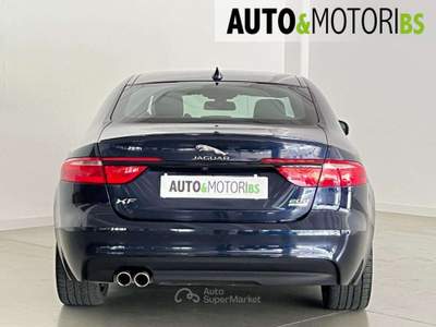 Jaguar XF 2.0 D 180 CV aut. R-Sport AWD Blu/Azzurro usata Concesio