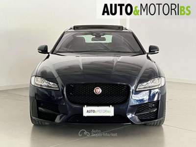 Jaguar XF 2.0 D 180 CV aut. R-Sport AWD Blu/Azzurro usata Concesio