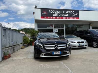 Mercedes-Benz GLA Mercedes-Benz GLA 180X156 2014 d (cdi) Premium auto Nero usata Terranuova Bracciolini
