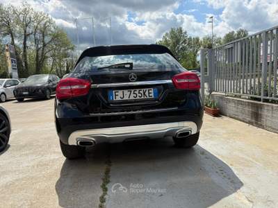 Mercedes-Benz GLA Mercedes-Benz GLA 180X156 2014 d (cdi) Premium auto Nero usata Terranuova Bracciolini