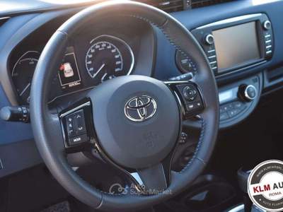 Toyota Yaris 1.5 Hybrid 5 porte Style *TETTO PANO* Blu/Azzurro usata Roma