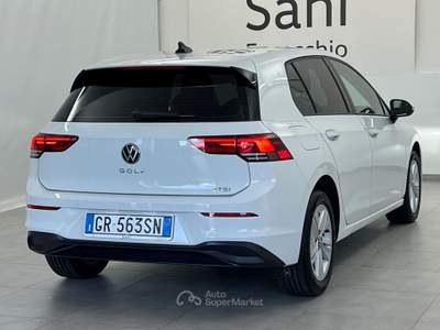 Volkswagen Golf Golf 1.0 etsi evo Life 110cv dsg Bianco usata Fucecchio