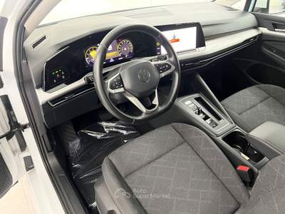 Volkswagen Golf Golf 1.0 etsi evo Life 110cv dsg Bianco usata Fucecchio