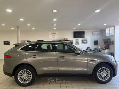 Jaguar F-Pace 2020 180 cv portfolio Bronzo usata Qualiano