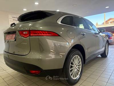 Jaguar F-Pace 2020 180 cv portfolio Bronzo usata Qualiano