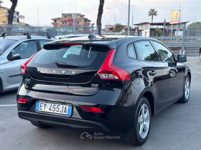 Volvo V40 1.6 diesel 2015 150 mila km Nero usata Qualiano
