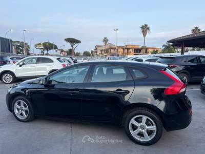 Volvo V40 1.6 diesel 2015 150 mila km Nero usata Qualiano