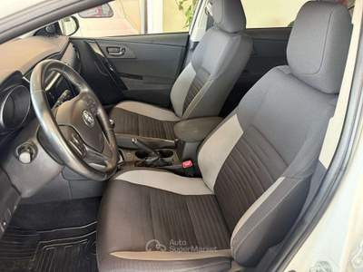 Toyota Auris Auris II 2015 1.6 d-4d Lounge usata Gaglianico