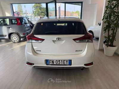 Toyota Auris Auris II 2015 1.6 d-4d Lounge usata Gaglianico