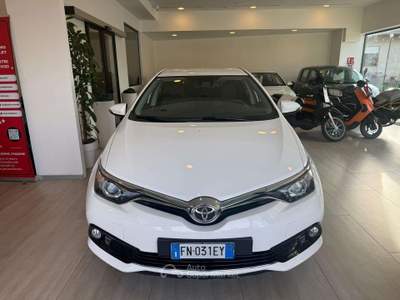 Toyota Auris Auris II 2015 1.6 d-4d Lounge usata Gaglianico