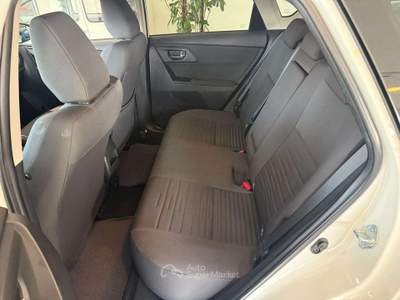 Toyota Auris Auris II 2015 1.6 d-4d Lounge usata Gaglianico