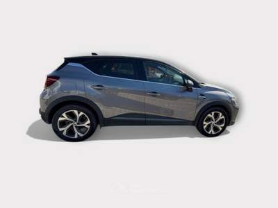 Renault Captur Plug-in Hybrid E-Tech 160 CV RS Line Grigio usata Pisa