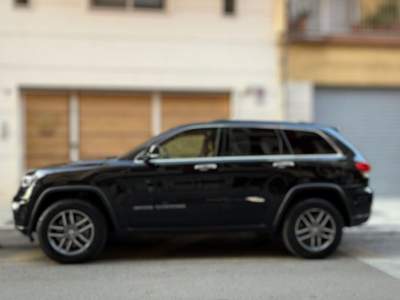 Jeep Grand Cherokee 3.0 250 cv AUTOCARRO Nero usata Bari