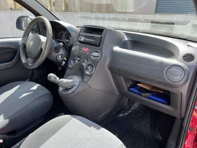 Fiat Panda 77cv Benzina - Metano 2012 Rosso usata Gravina in Puglia
