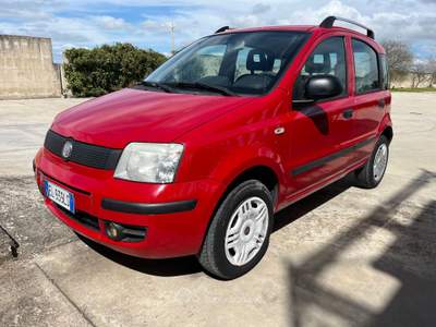 Fiat Panda 77cv Benzina - Metano 2012 Rosso usata Gravina in Puglia
