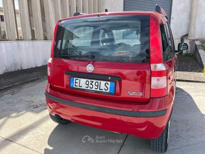 Fiat Panda 77cv Benzina - Metano 2012 Rosso usata Gravina in Puglia