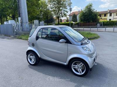 Smart ForTwo 0.7 Passion 61cv NEOPATENTATI Argento usata Treviglio