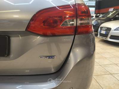 Peugeot 308 S&S EAT6 SW Allure Argento usata Besenello