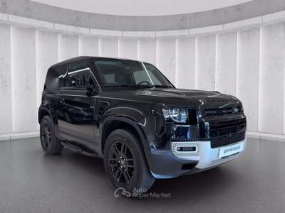 Land Rover Defender (2019) LAND ROVER 90 3.0D I6 200 CV AWD Auto SE Nero usata San Martino Siccomario