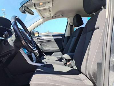 Volkswagen T-Roc 1.0 tsi Life 110cv -Telecamera-Cockpit Pro-Tech Pack-Climatronic- Grigio usata Francavilla al Mare