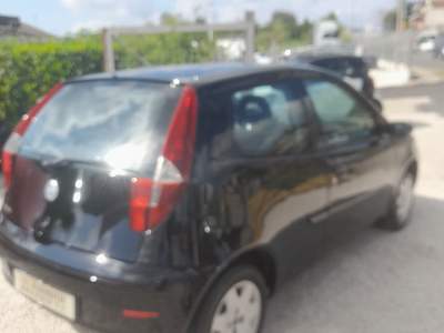 Fiat Punto 1.2i cat 3 porte ELX Nero usata Castel Gandolfo