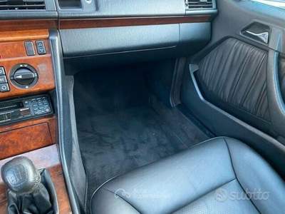 Mercedes-Benz Classe E E-Series E 200 cat Cabriolet usata Cazzago San Martino