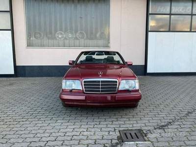 Mercedes-Benz Classe E E-Series E 200 cat Cabriolet usata Cazzago San Martino