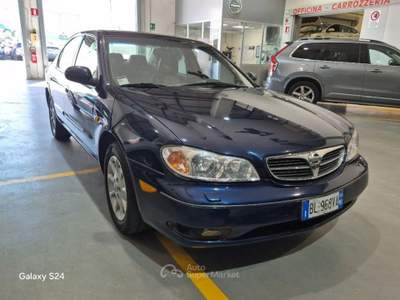 Nissan Maxima QX QX 2.0 V6 24V Blu/Azzurro usata Milano